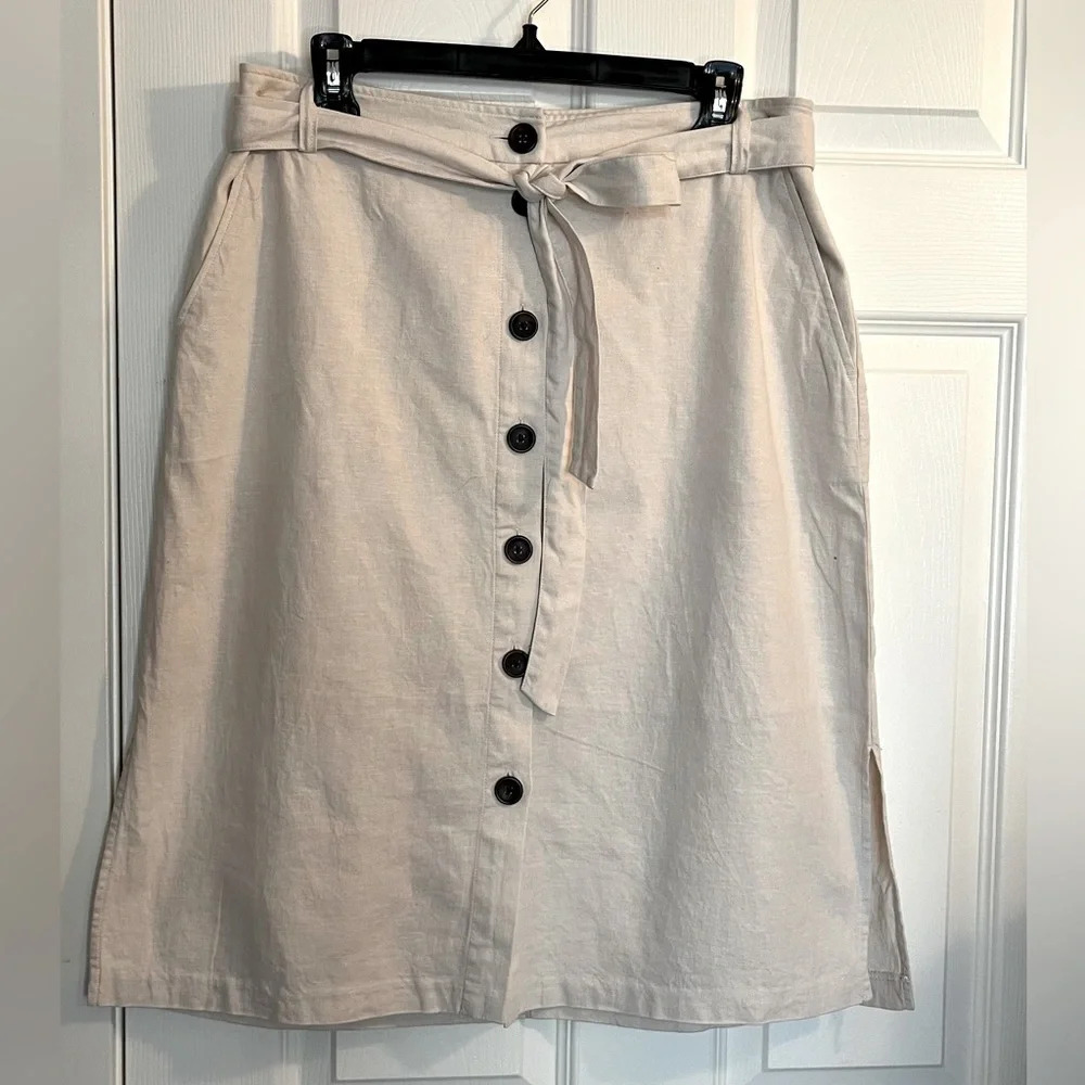 ☀️Banana Republic women skirt M skirt off-white cream buttons pockets  lin…